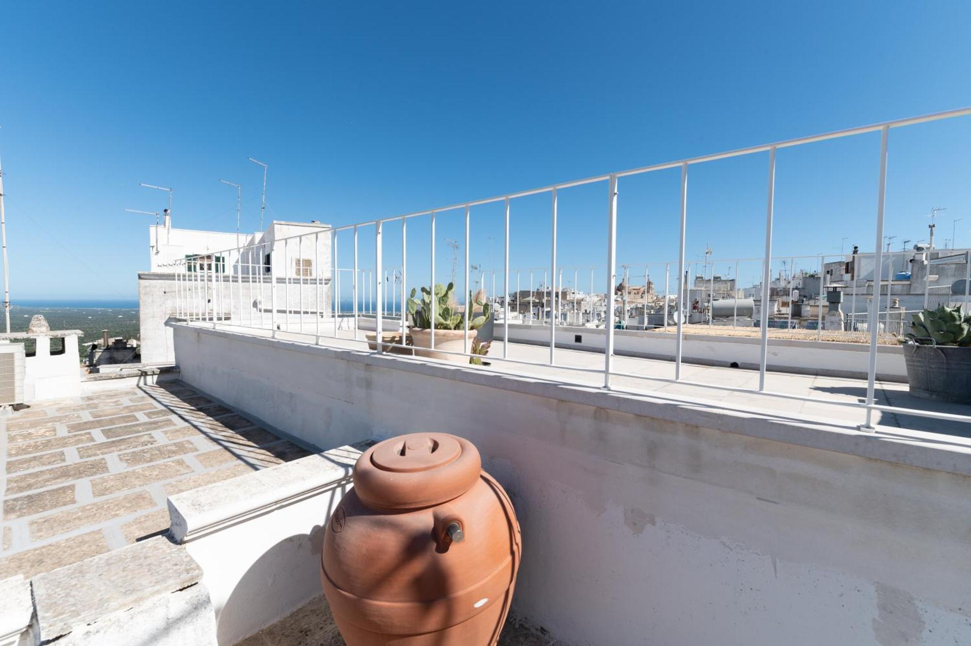 Casa Ficus Ostuni Con Terrazza Vista Mare Apartment Exterior photo