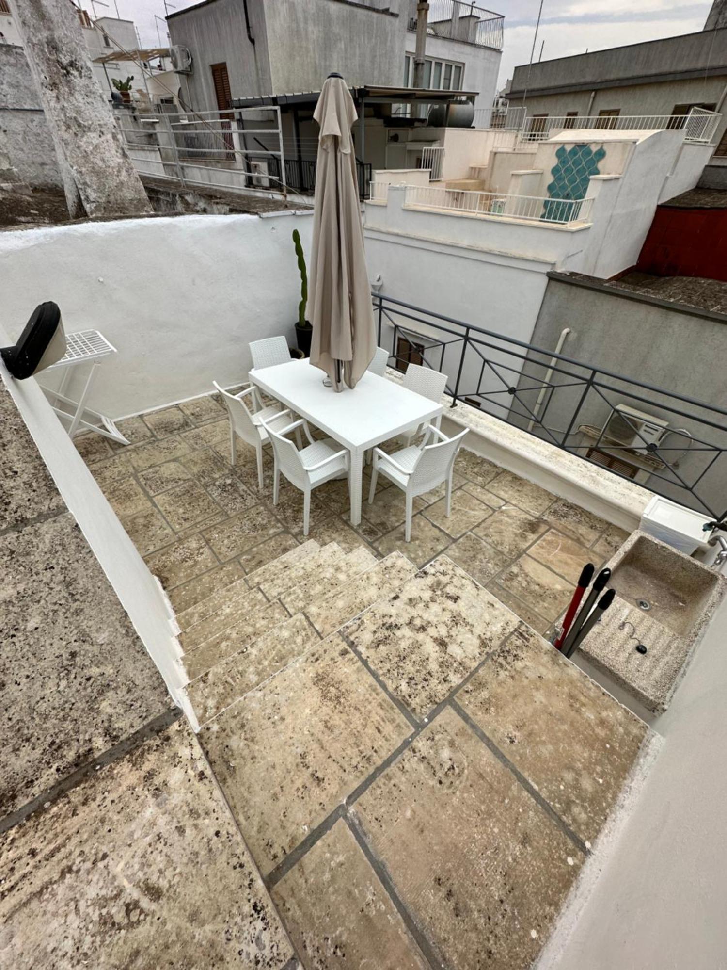 Casa Ficus Ostuni Con Terrazza Vista Mare Apartment Exterior photo